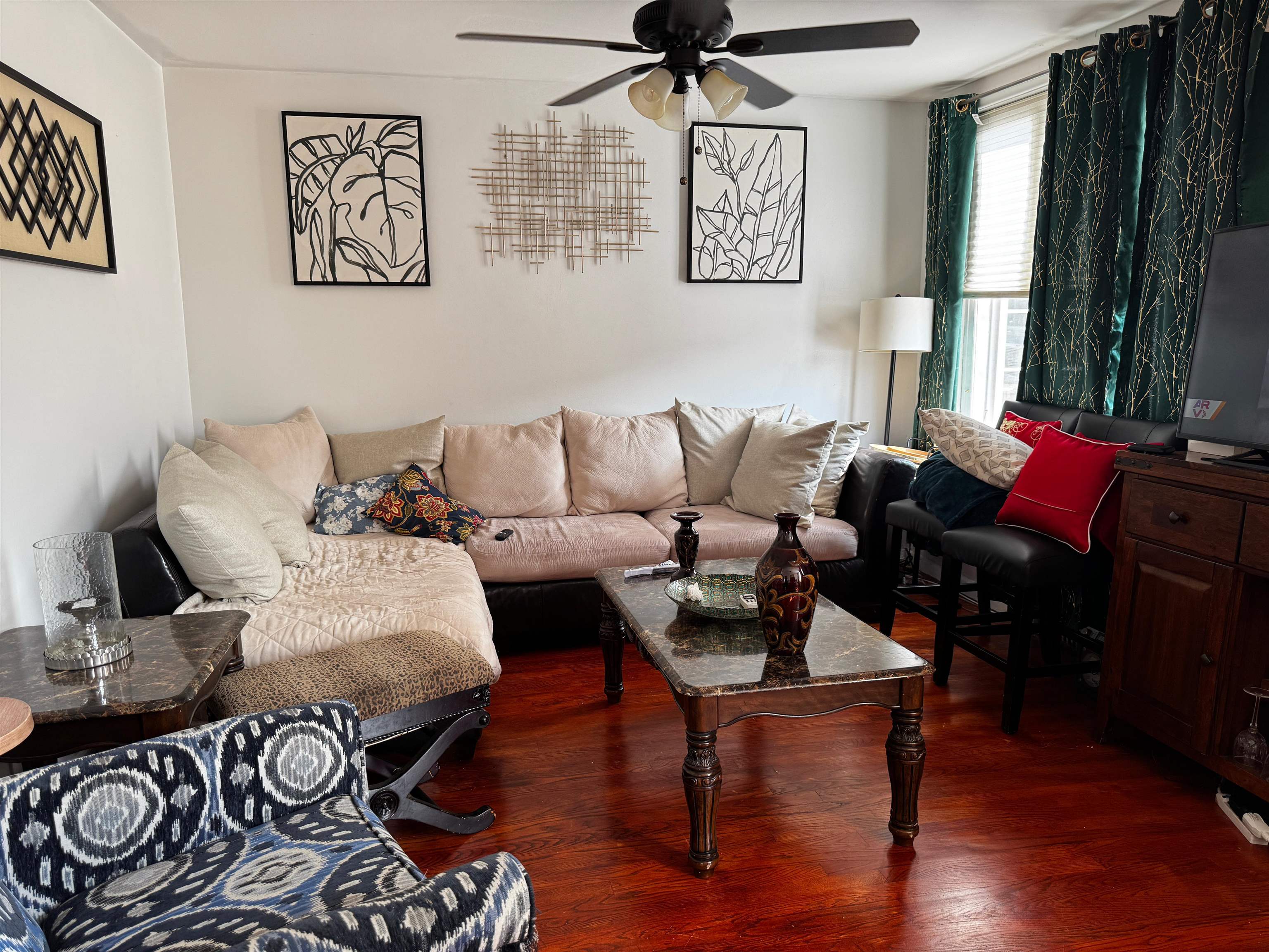 [ click for enlarged photo and details; hover to pause slide show ]