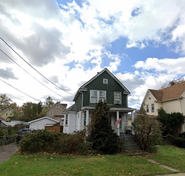 [ click for enlarged photo and details; hover to pause slide show ]