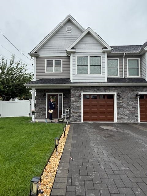 [ click for enlarged photo and details; hover to pause slide show ]