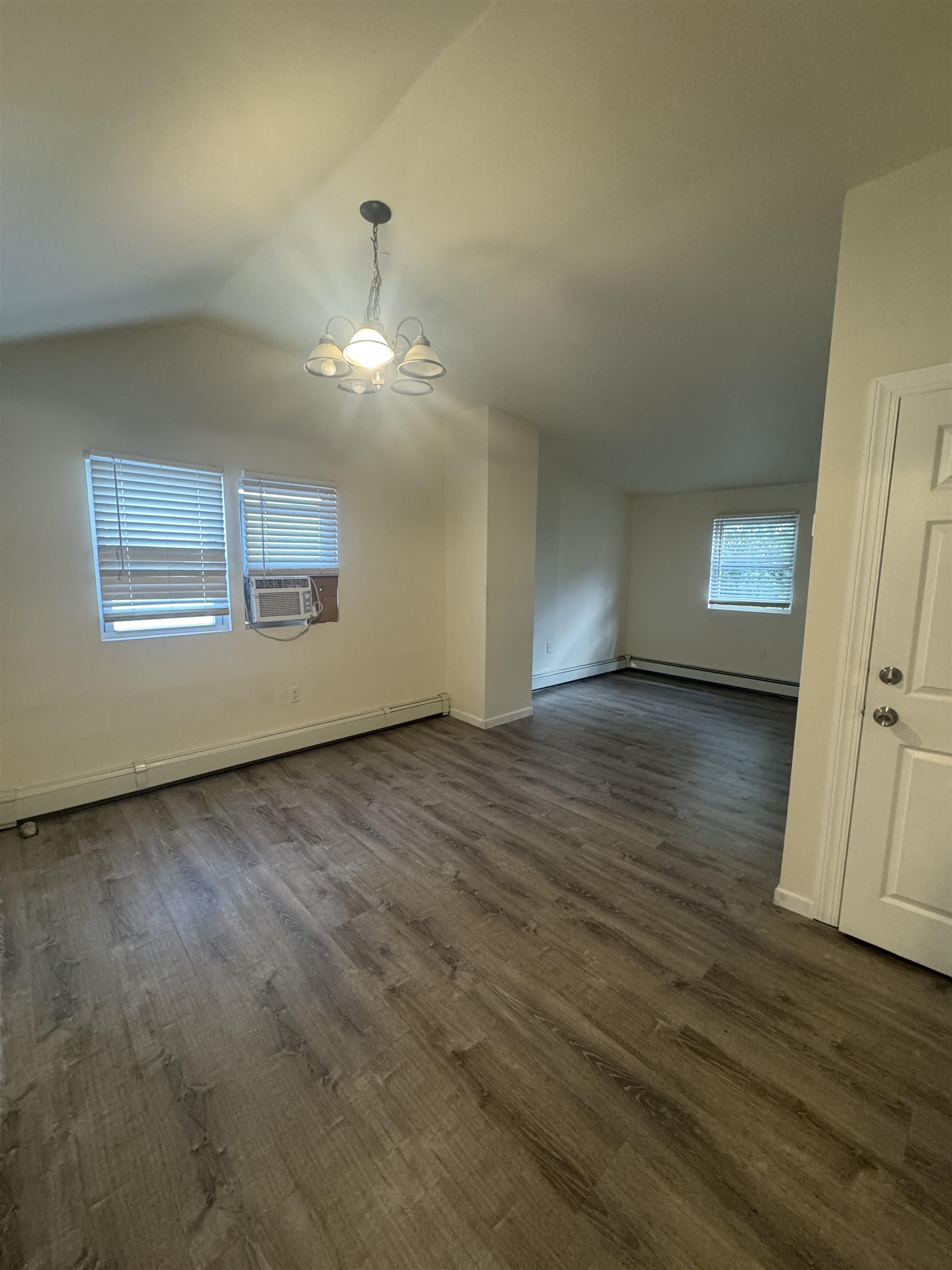 [ click for enlarged photo and details; hover to pause slide show ]